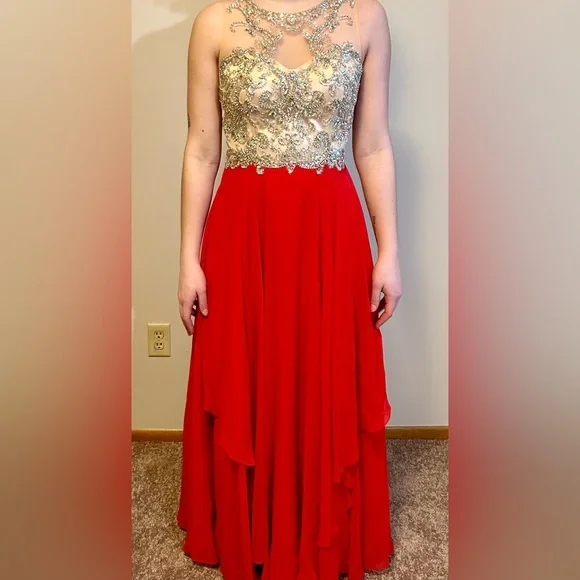 fitted lace wedding dress Gorgeous Long Red Mermaid Sequined Sleeveless Prom Dress with Veil – Liymc main image 0